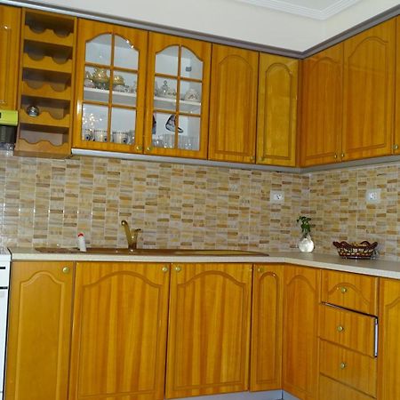 Cozy Central Apartment Ksamil Ngoại thất bức ảnh