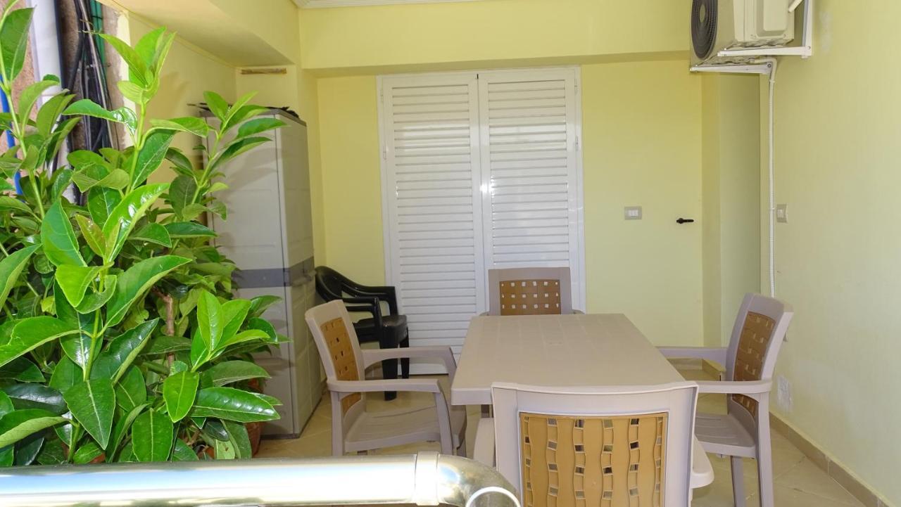 Cozy Central Apartment Ksamil Ngoại thất bức ảnh